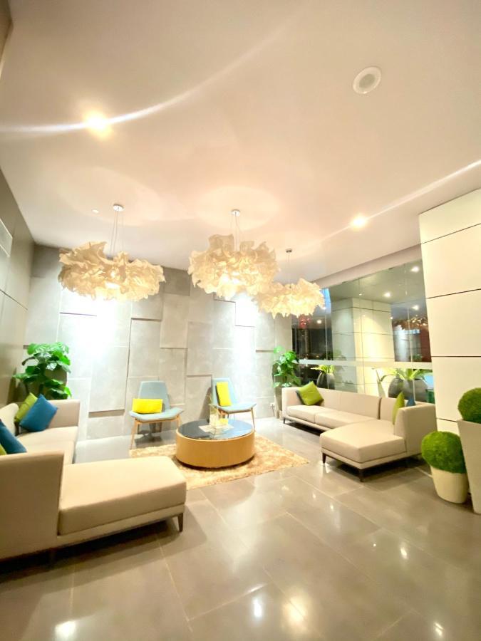 Condotel Aeon Towers Davao 20Mbps Wifi Exterior foto